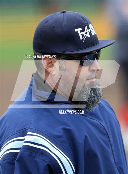 Thumbnail 1 in Wills Point vs Van photogallery.