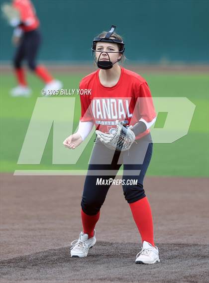 Thumbnail 2 in Wills Point vs Van photogallery.