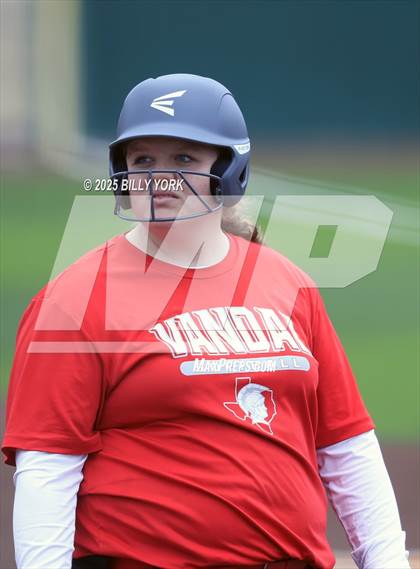Thumbnail 1 in Wills Point vs Van photogallery.