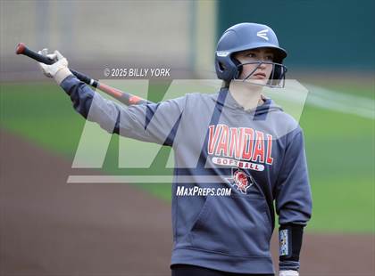 Thumbnail 3 in Wills Point vs Van photogallery.