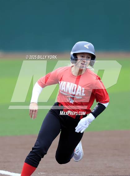 Thumbnail 3 in Wills Point vs Van photogallery.
