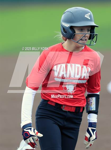 Thumbnail 1 in Wills Point vs Van photogallery.