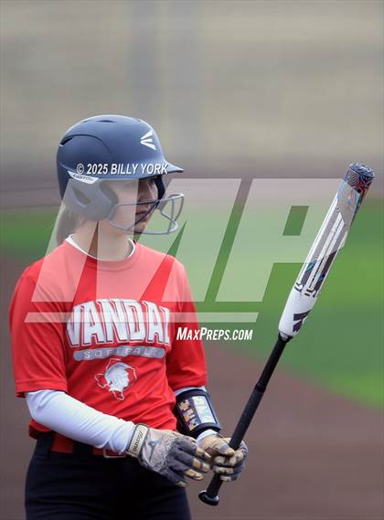 Thumbnail 2 in Wills Point vs Van photogallery.
