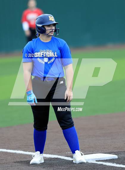 Thumbnail 1 in Wills Point vs Van photogallery.