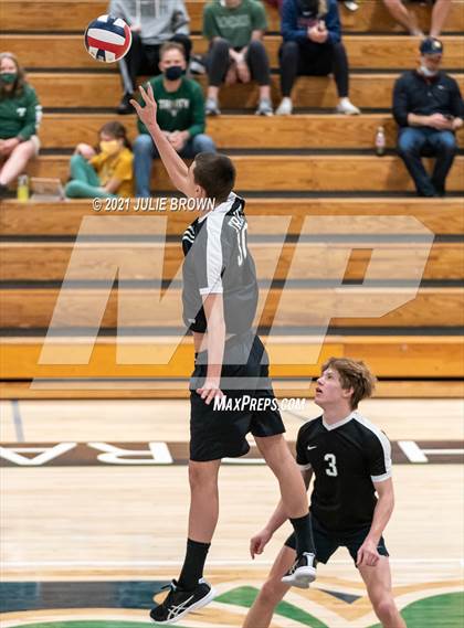 Thumbnail 3 in Roncalli VS Trinity photogallery.