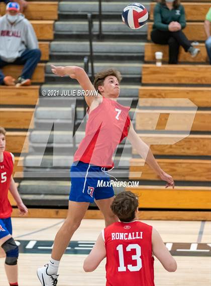 Thumbnail 3 in Roncalli VS Trinity photogallery.