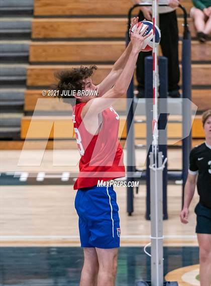 Thumbnail 1 in Roncalli VS Trinity photogallery.