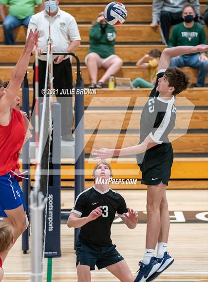 Thumbnail 1 in Roncalli VS Trinity photogallery.