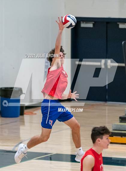 Thumbnail 3 in Roncalli VS Trinity photogallery.