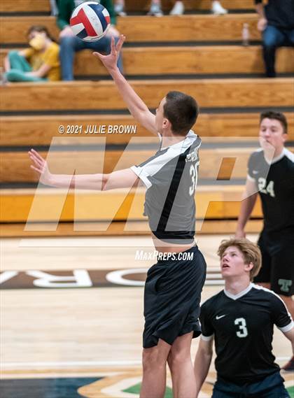 Thumbnail 1 in Roncalli VS Trinity photogallery.