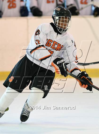 Thumbnail 2 in Rye Town/Harrison vs White Plains (Guy Mathews Invitational Tournament) photogallery.