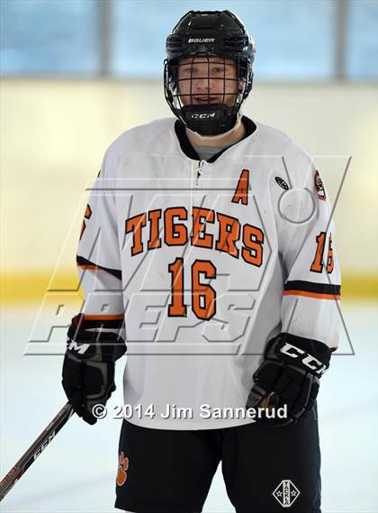 Thumbnail 3 in Rye Town/Harrison vs White Plains (Guy Mathews Invitational Tournament) photogallery.