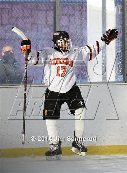 Thumbnail 3 in Rye Town/Harrison vs White Plains (Guy Mathews Invitational Tournament) photogallery.