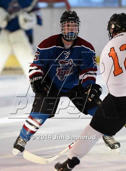 Thumbnail 2 in Rye Town/Harrison vs White Plains (Guy Mathews Invitational Tournament) photogallery.