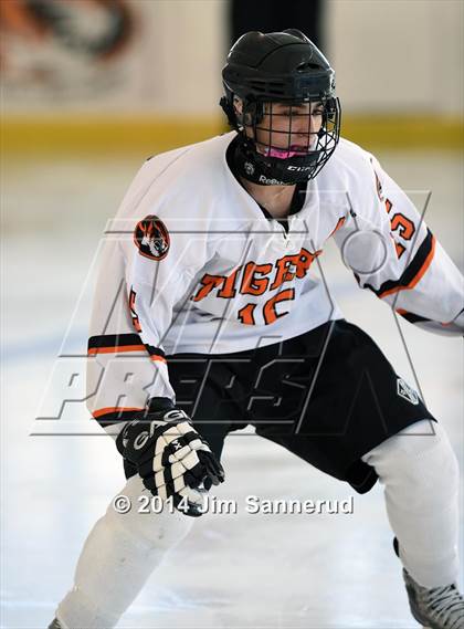 Thumbnail 3 in Rye Town/Harrison vs White Plains (Guy Mathews Invitational Tournament) photogallery.