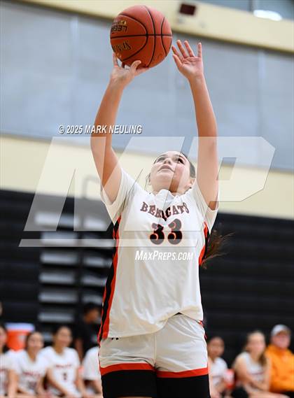 Thumbnail 2 in Westmoor @ San Mateo photogallery.