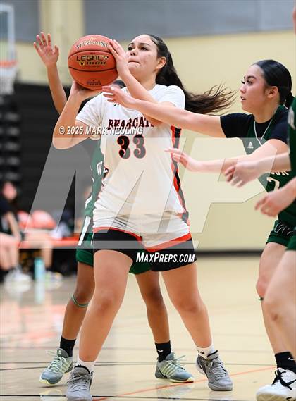 Thumbnail 1 in Westmoor @ San Mateo photogallery.