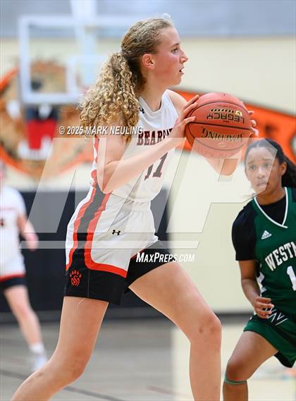 Thumbnail 2 in Westmoor @ San Mateo photogallery.