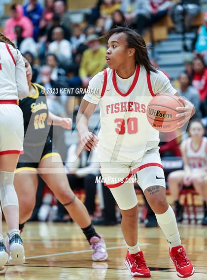 Thumbnail 2 in Fishers vs Fort Wayne Snider (IHSAA 4A Semi-state Semi Finals) photogallery.