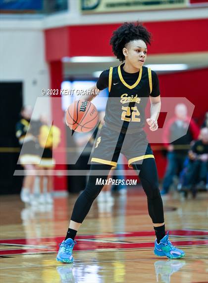 Thumbnail 1 in Fishers vs Fort Wayne Snider (IHSAA 4A Semi-state Semi Finals) photogallery.