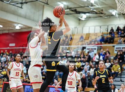 Thumbnail 3 in Fishers vs Fort Wayne Snider (IHSAA 4A Semi-state Semi Finals) photogallery.