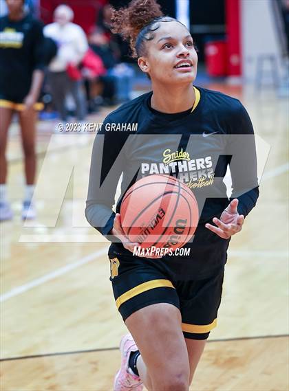 Thumbnail 1 in Fishers vs Fort Wayne Snider (IHSAA 4A Semi-state Semi Finals) photogallery.
