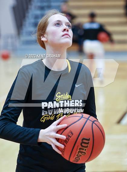 Thumbnail 3 in Fishers vs Fort Wayne Snider (IHSAA 4A Semi-state Semi Finals) photogallery.