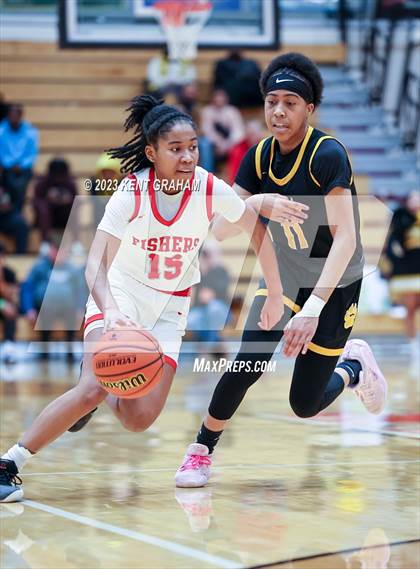Thumbnail 3 in Fishers vs Fort Wayne Snider (IHSAA 4A Semi-state Semi Finals) photogallery.