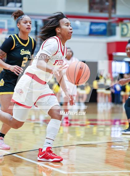 Thumbnail 3 in Fishers vs Fort Wayne Snider (IHSAA 4A Semi-state Semi Finals) photogallery.