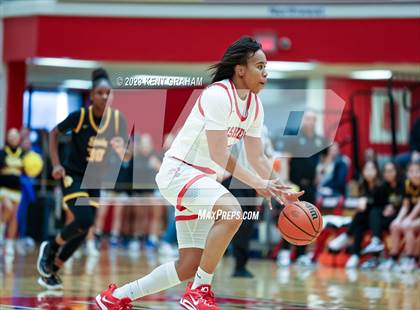 Thumbnail 1 in Fishers vs Fort Wayne Snider (IHSAA 4A Semi-state Semi Finals) photogallery.