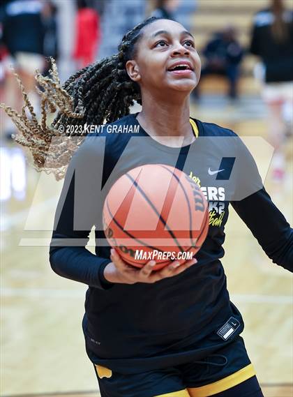 Thumbnail 1 in Fishers vs Fort Wayne Snider (IHSAA 4A Semi-state Semi Finals) photogallery.