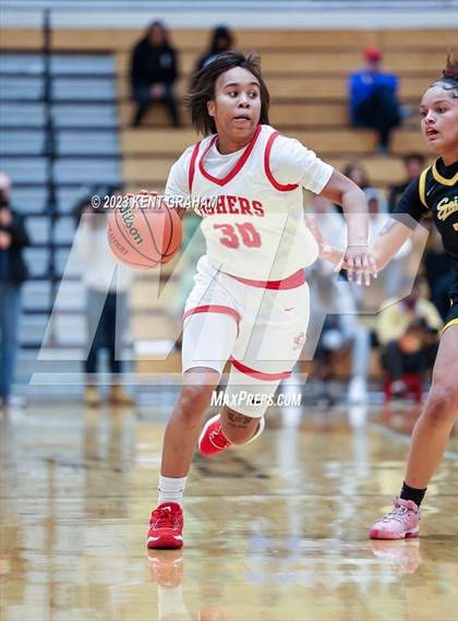 Thumbnail 2 in Fishers vs Fort Wayne Snider (IHSAA 4A Semi-state Semi Finals) photogallery.