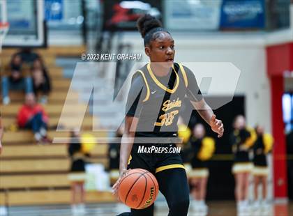 Thumbnail 2 in Fishers vs Fort Wayne Snider (IHSAA 4A Semi-state Semi Finals) photogallery.