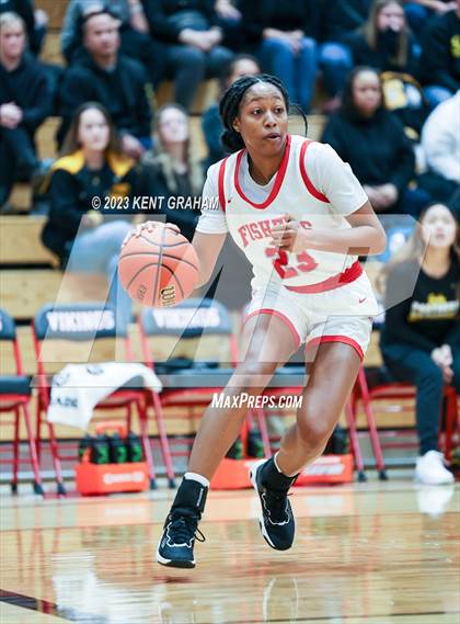 Thumbnail 1 in Fishers vs Fort Wayne Snider (IHSAA 4A Semi-state Semi Finals) photogallery.