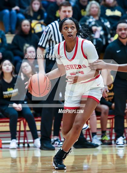 Thumbnail 1 in Fishers vs Fort Wayne Snider (IHSAA 4A Semi-state Semi Finals) photogallery.