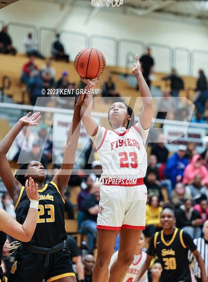 Thumbnail 3 in Fishers vs Fort Wayne Snider (IHSAA 4A Semi-state Semi Finals) photogallery.
