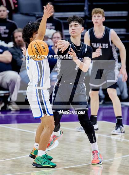 Thumbnail 2 in Fresno Christian vs Priory (CIF State D4 Final) photogallery.