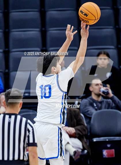Thumbnail 2 in Fresno Christian vs Priory (CIF State D4 Final) photogallery.