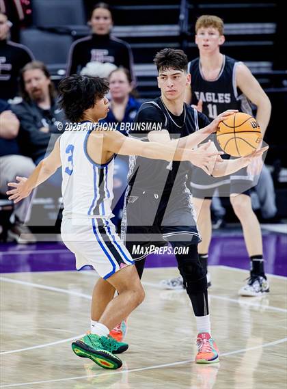 Thumbnail 3 in Fresno Christian vs Priory (CIF State D4 Final) photogallery.