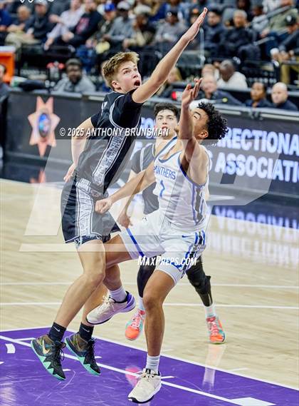 Thumbnail 2 in Fresno Christian vs Priory (CIF State D4 Final) photogallery.