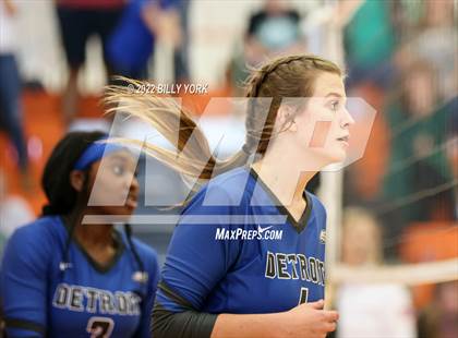 Thumbnail 3 in Overton vs Detroit photogallery.