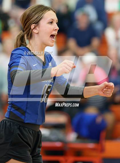 Thumbnail 3 in Overton vs Detroit photogallery.