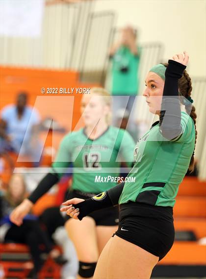 Thumbnail 3 in Overton vs Detroit photogallery.