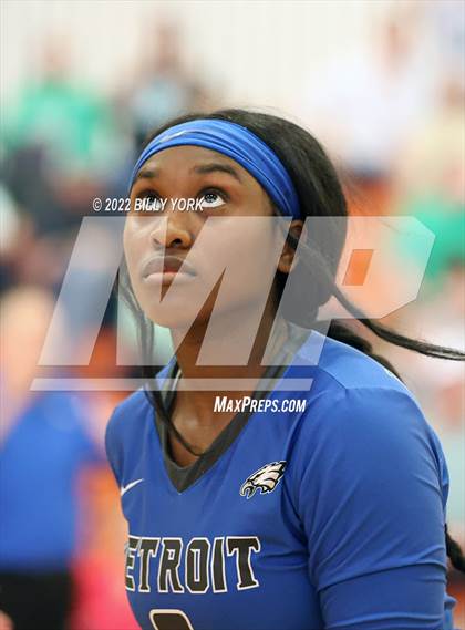 Thumbnail 3 in Overton vs Detroit photogallery.