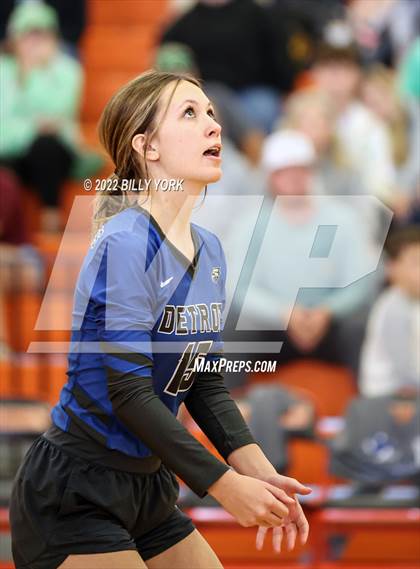Thumbnail 2 in Overton vs Detroit photogallery.