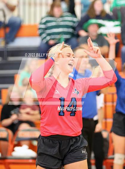 Thumbnail 2 in Overton vs Detroit photogallery.