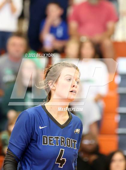 Thumbnail 3 in Overton vs Detroit photogallery.