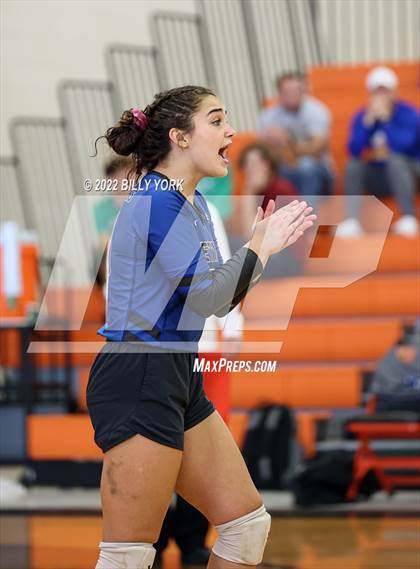 Thumbnail 1 in Overton vs Detroit photogallery.