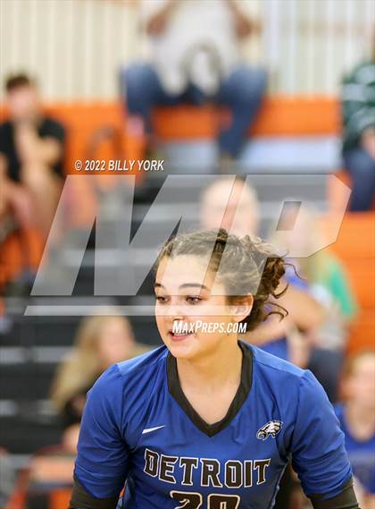 Thumbnail 3 in Overton vs Detroit photogallery.