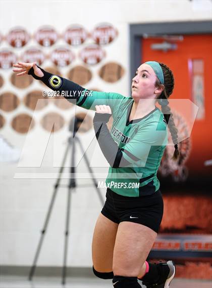 Thumbnail 1 in Overton vs Detroit photogallery.